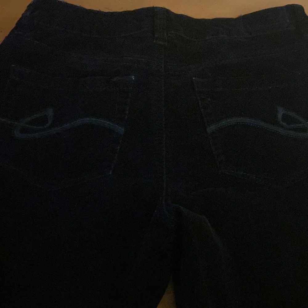 Women’s black corduroy pants. - Picture 4 of 4
